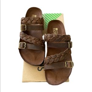 White mountain sandals